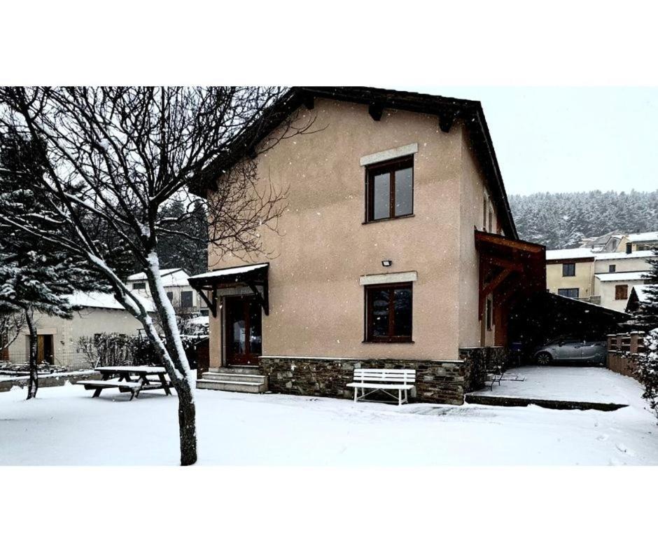 La Granja - Maison Avec Cheminee, Jardin, Baby-Foot Formiguères Εξωτερικό φωτογραφία